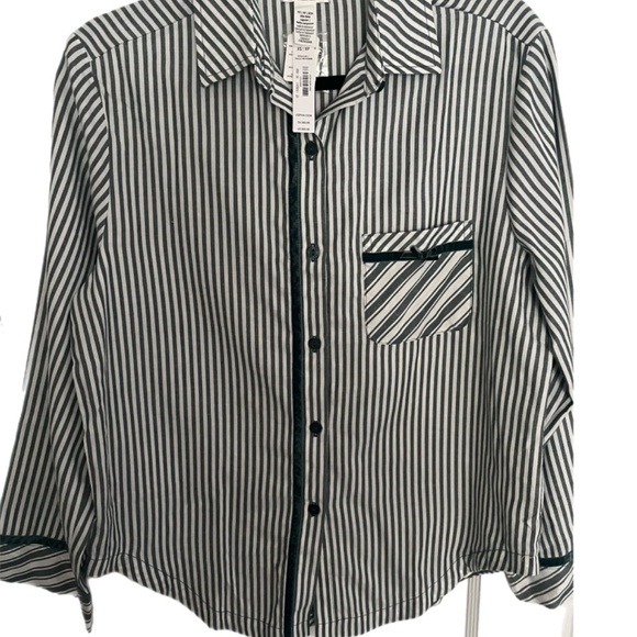 NWT Victorias Secret Green Strip Button Velvet trim super soft top - Picture 2 of 5
